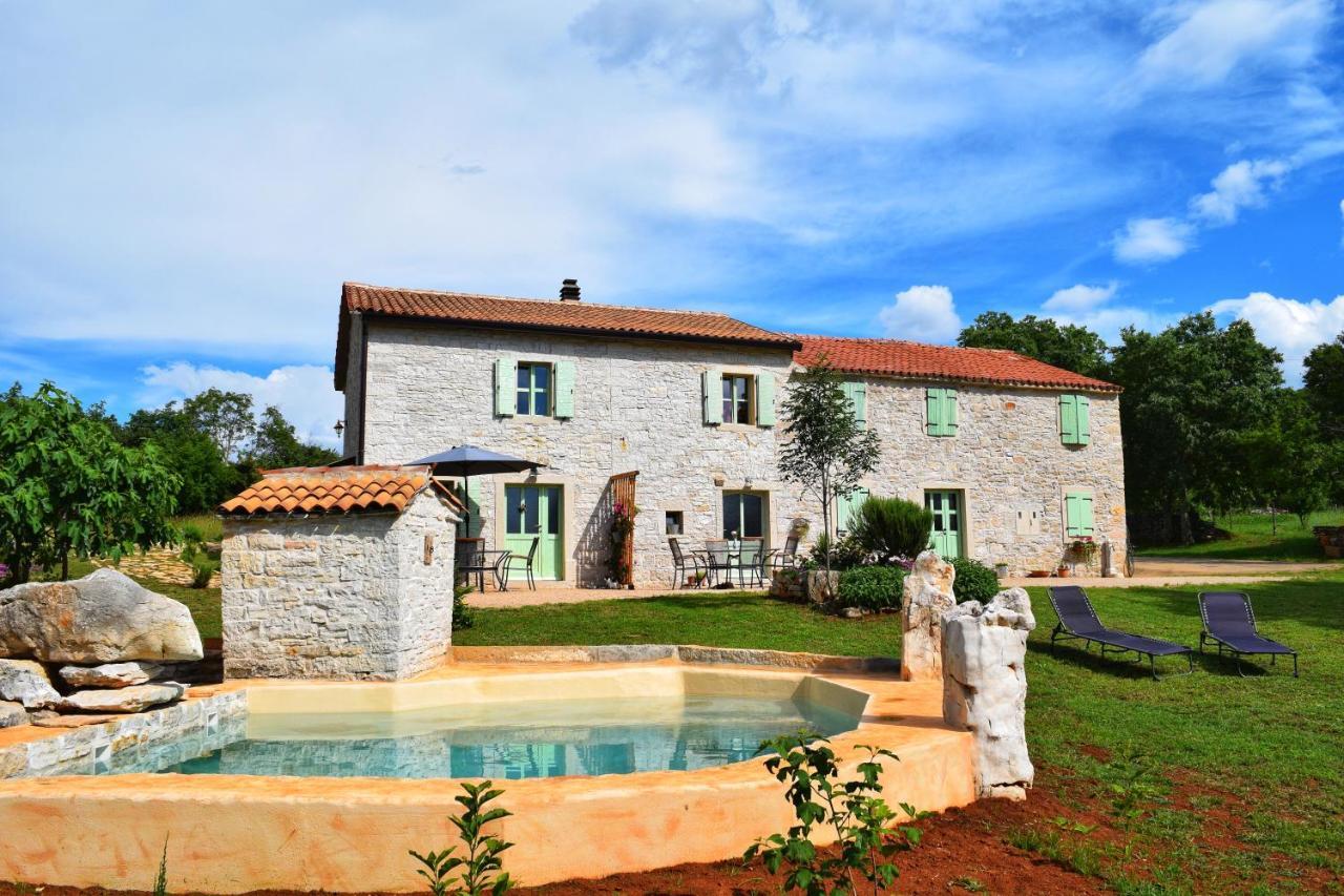 Cottage Al Merlo Olivo Buje Bagian luar foto