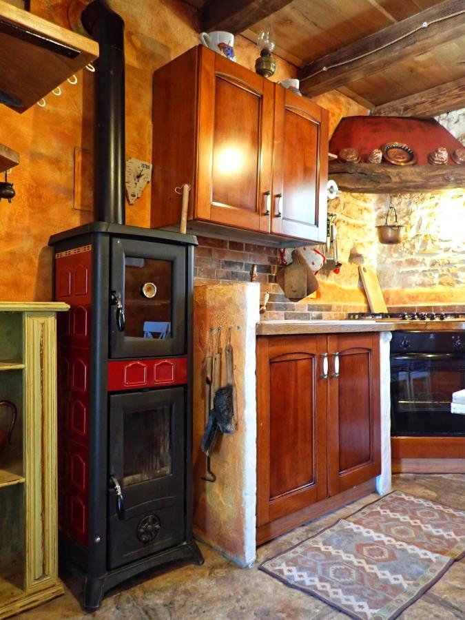 Cottage Al Merlo Olivo Buje Bagian luar foto