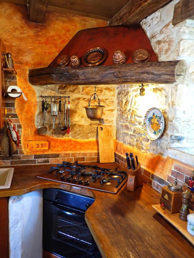 Cottage Al Merlo Olivo Buje Bagian luar foto