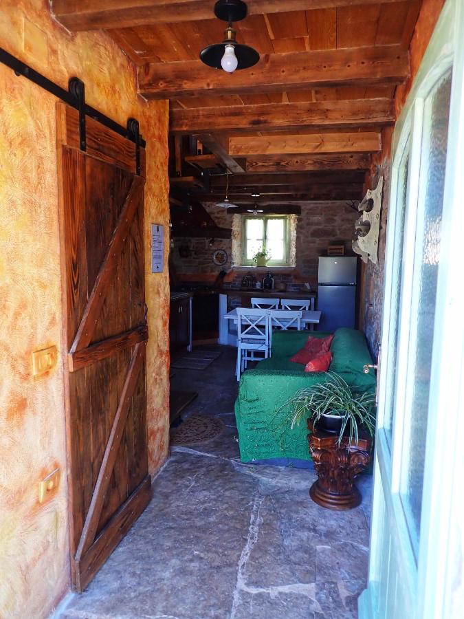 Cottage Al Merlo Olivo Buje Bagian luar foto